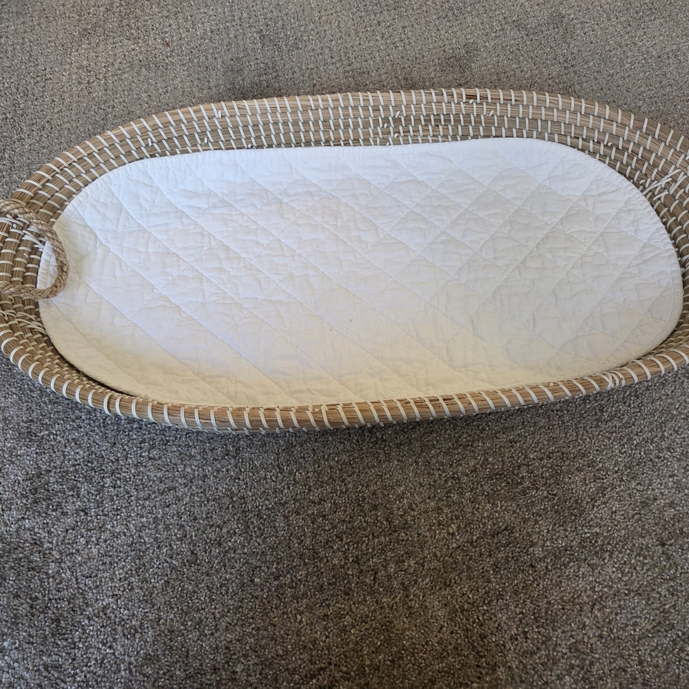Woven Baby Moses Basket with White Liner